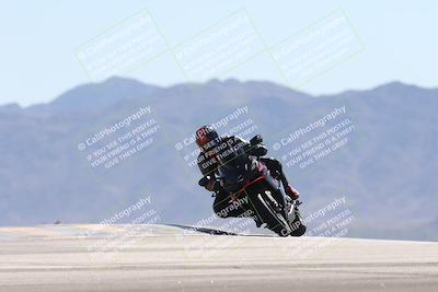 media/Oct-13-2025-Moto Forza (Mon) [[a66d839500]]/3-B Group/Session 4 (Turn 9)/